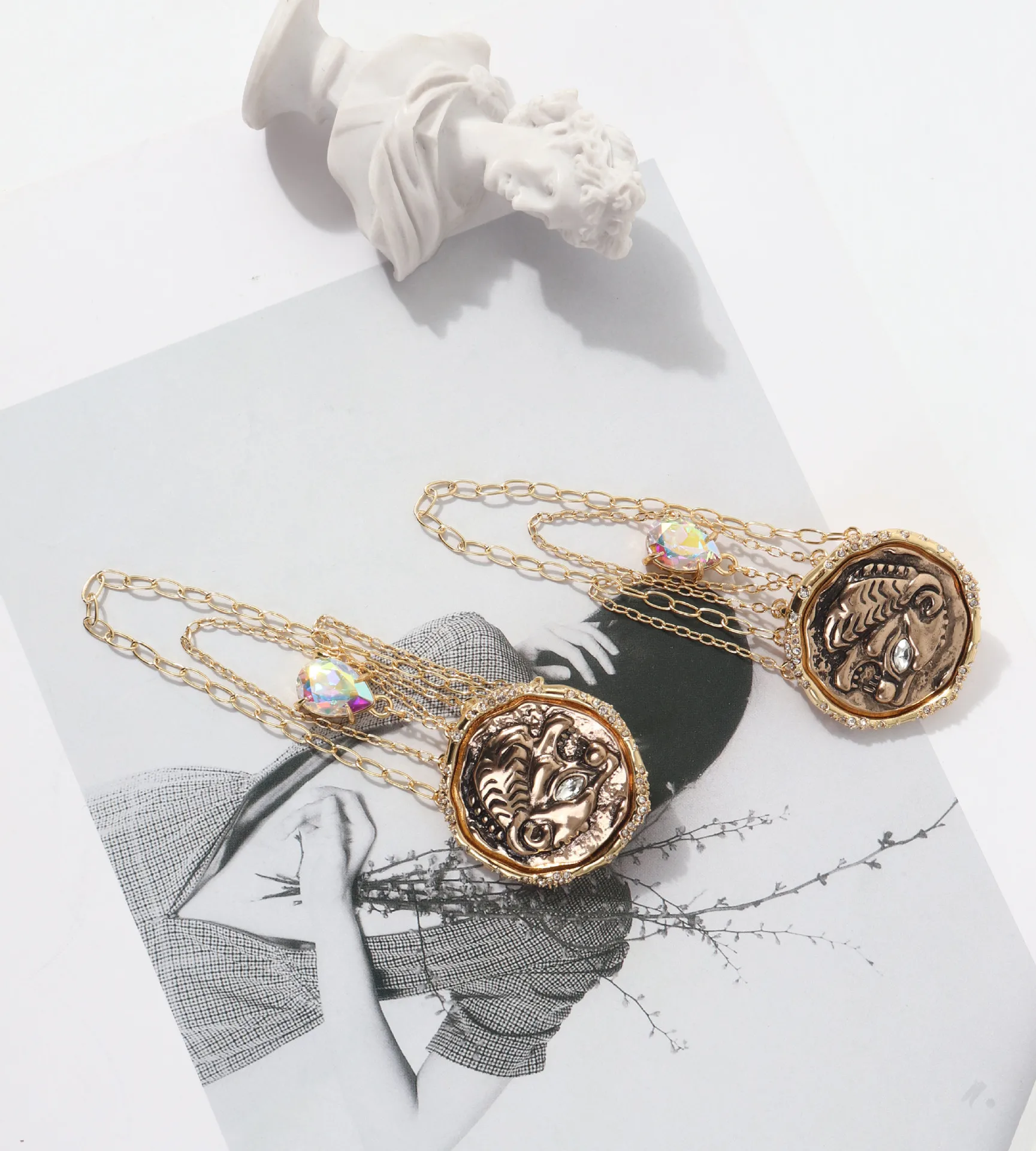 

Fashion Dignified Ear Clips