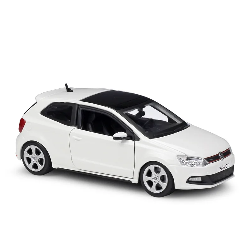 Модель автомобиля из сплава Bburago 1:24 Volkswagen POLO GTI MARK 5 коллекционная игрушка в