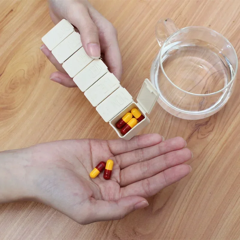 Органайзер для хранения таблеток 7 ячеек