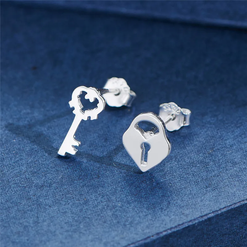 Женские серьги-гвоздики из серебра 925 пробы с яблоком сердцем и КАКТУСОМ