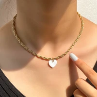 vintage aesthetic love necklace for woman cute heart pendant twisted chain jewelry couple clavicle chain 2022 new accessories