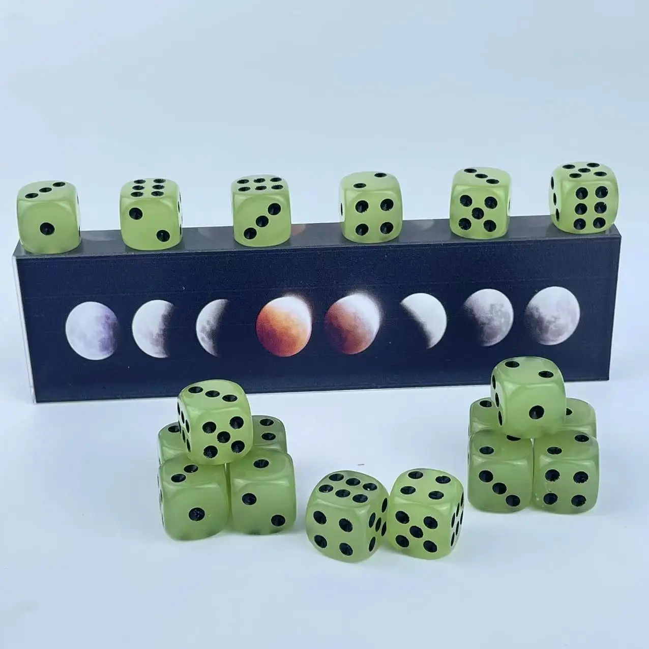 10 шт. 14 мм D6 шестисторонние светящиеся в темноте игральные кости для DND MTG Tenzi Farkle
