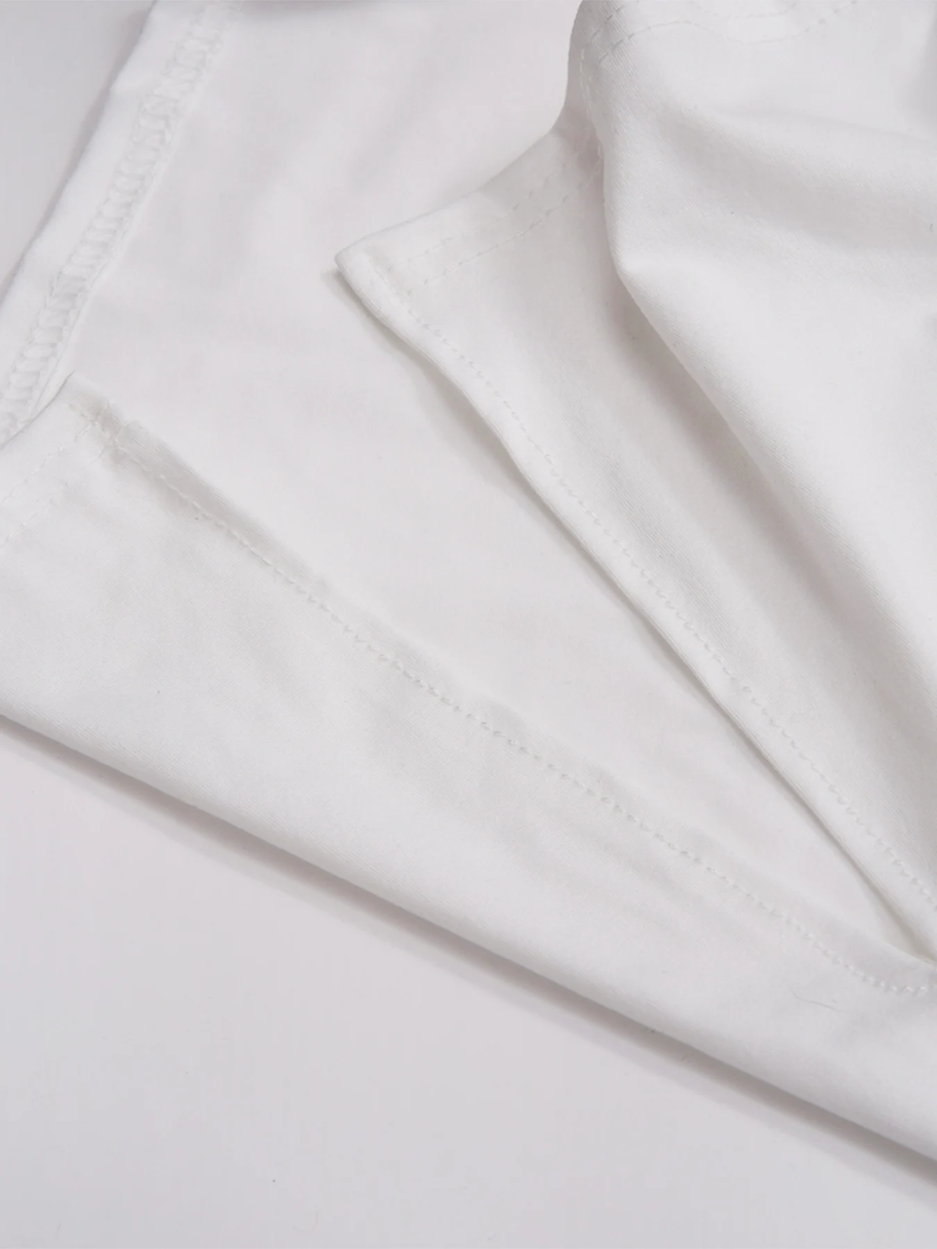 Женская летняя футболка с коротким рукавом и круглым вырезом