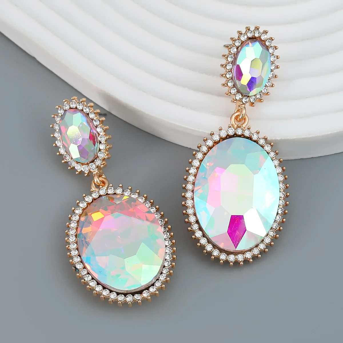 European Style Luxury Oval Crystal Dangle Earrings High-quality Banquet Party Accessories for Women Statement Rhinestone Jewelry