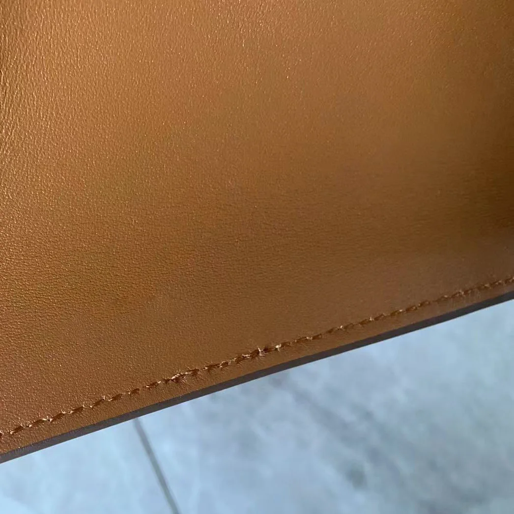 Женская коричневая сумка из натуральной кожи с ручкой