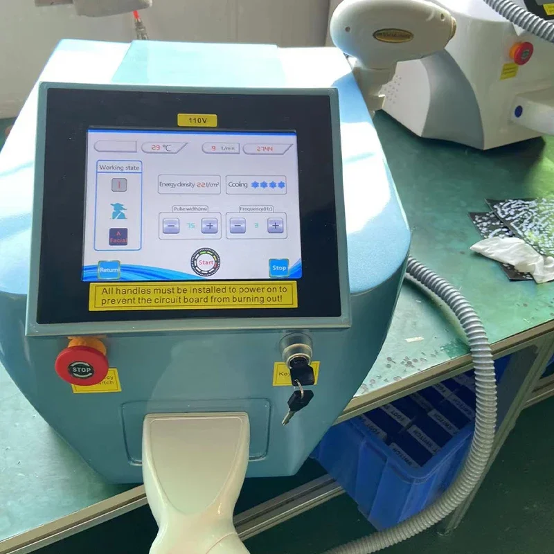 Диодный сегмент 755 808 1064 нм машина для удаления волос с несколькими длинами волн