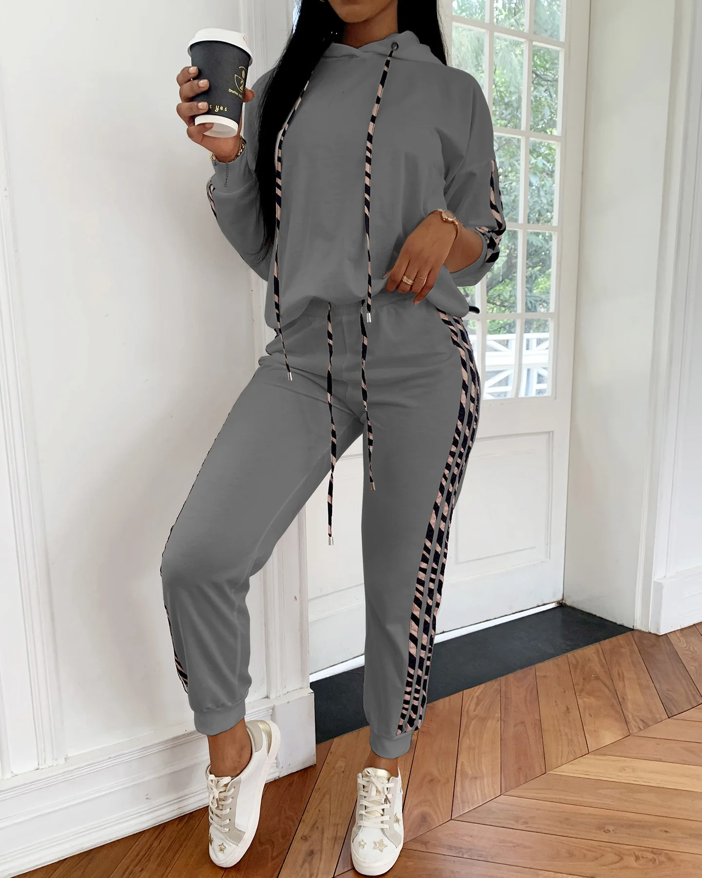 

2023 Women's printed ribbon splicing casual suit