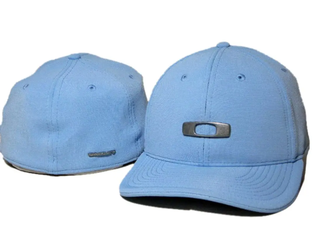 бейсболка Oakley