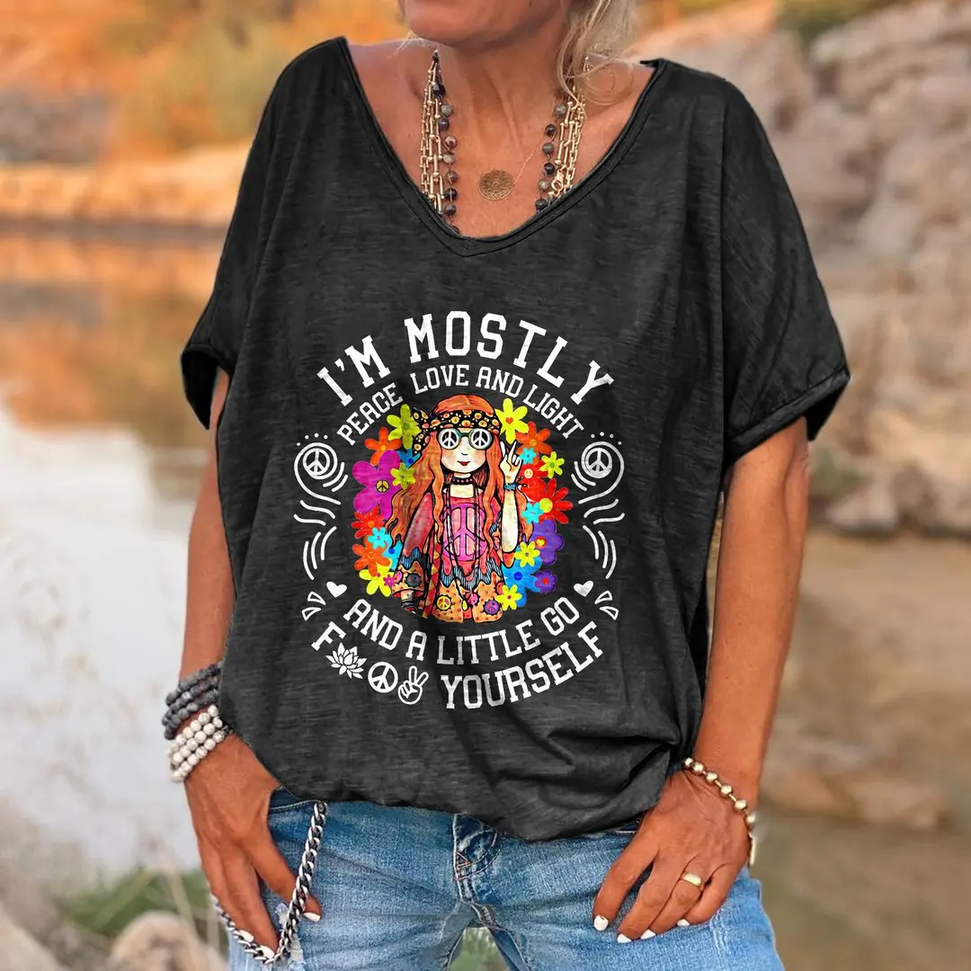 

Футболка с надписью Peace Love And Light