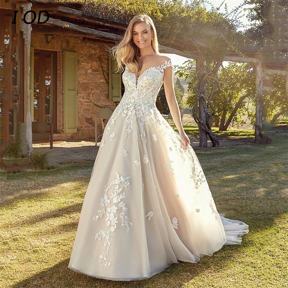 

I OD Elegant A-Line Wedding Dress Scoop Neck Lace Applique Sleeveless Bridal Gown Illusion Button Floor Length Vestidos De Novia