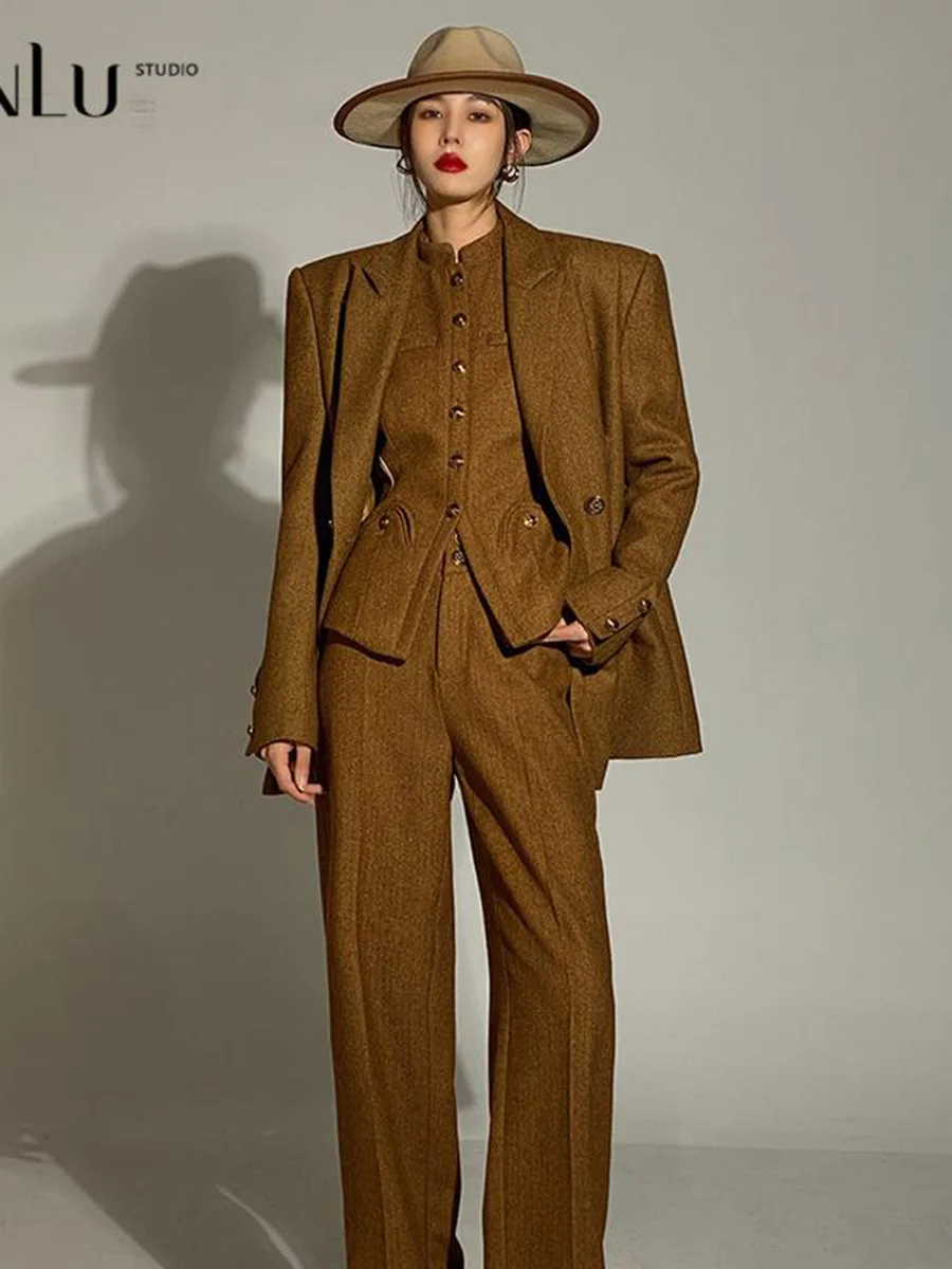 

Temperament Goddess Style High end Professional Shirt Suit Wide Leg Pants Three Piece Set Cool Style Royal Sister Fashion