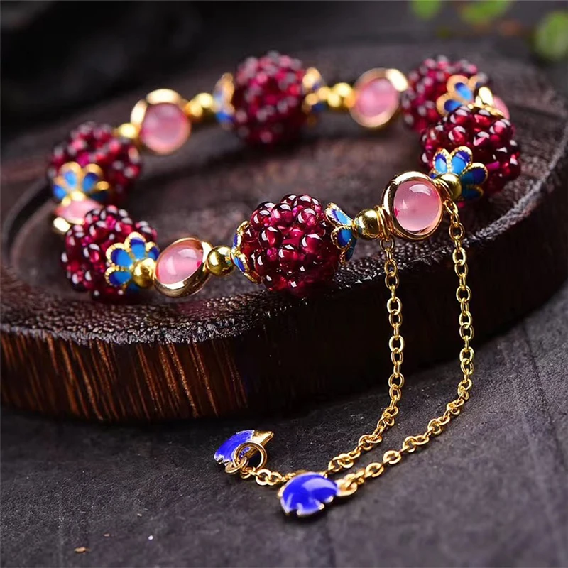 Ethnic Cute Natural Garnet Strand Bracelets Multicolor Hand-Knitted Pomegranate Crystal Charming Bracelet Fine Jewelry For Women