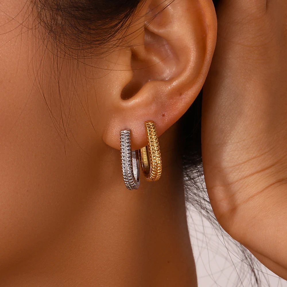 

2023 Simple Wheat Pattern Rectangle Hoop Earrings for Women Party Gifts High Quality 18K Plated Waterproof Earrings