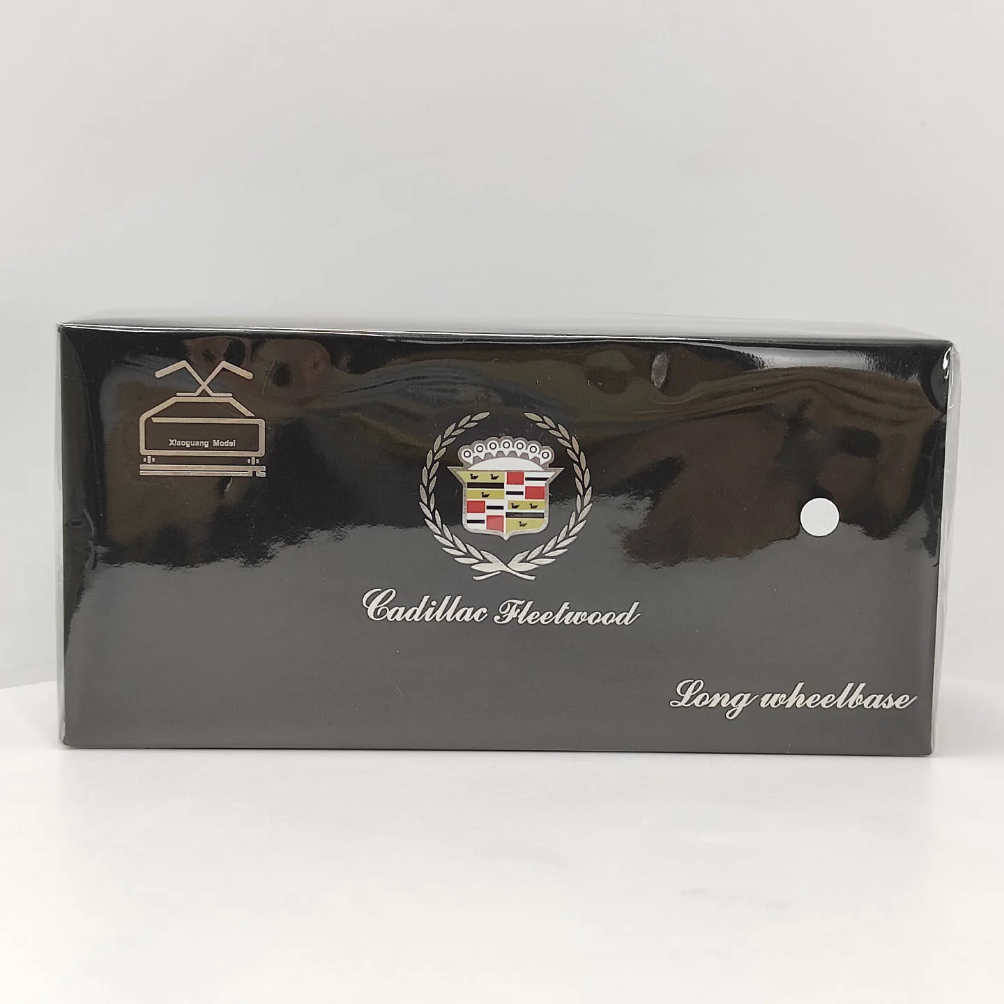 Масштабная модель автомобиля Cadillac Wood Extended Edition Fleetwood из сплава, 1:64, Diecast Xiaoguang (art.: 3920dc24a0fc0) - 3920dc24a0fc0
