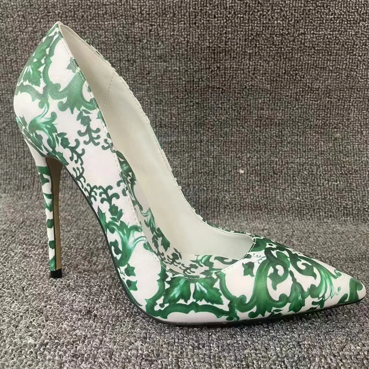 

New Women Blue And White Porcelain Pumps Printing Flowers Pumps Sexy Pointed Toe Thin High Heel Party Wedding Shoes Females