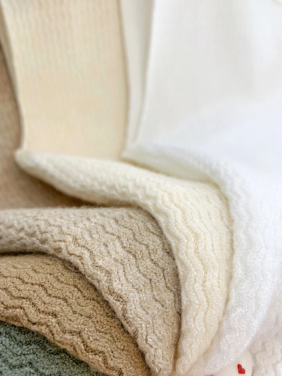 Осенне-зимняя внутренняя одежда Вязаная маленькая майка Женский костюм Нижняя