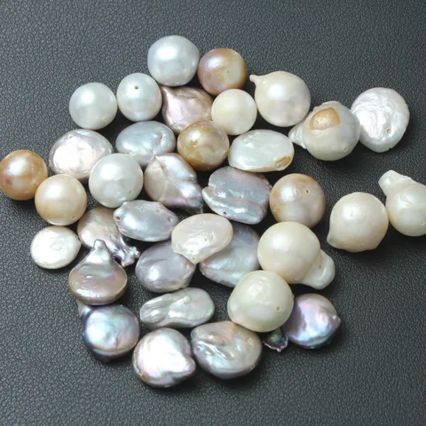 Натуральный пресноводный жемчуг 10-12 мм, бусины, 3 шт.