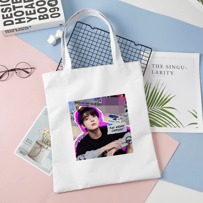 

Wholesale Kpop Bangtan Boys New 9TH ANNIVERSARY FAMILY Canvas Bag Print Shopping Bags Fashion Casual Pacakge Fans Collection