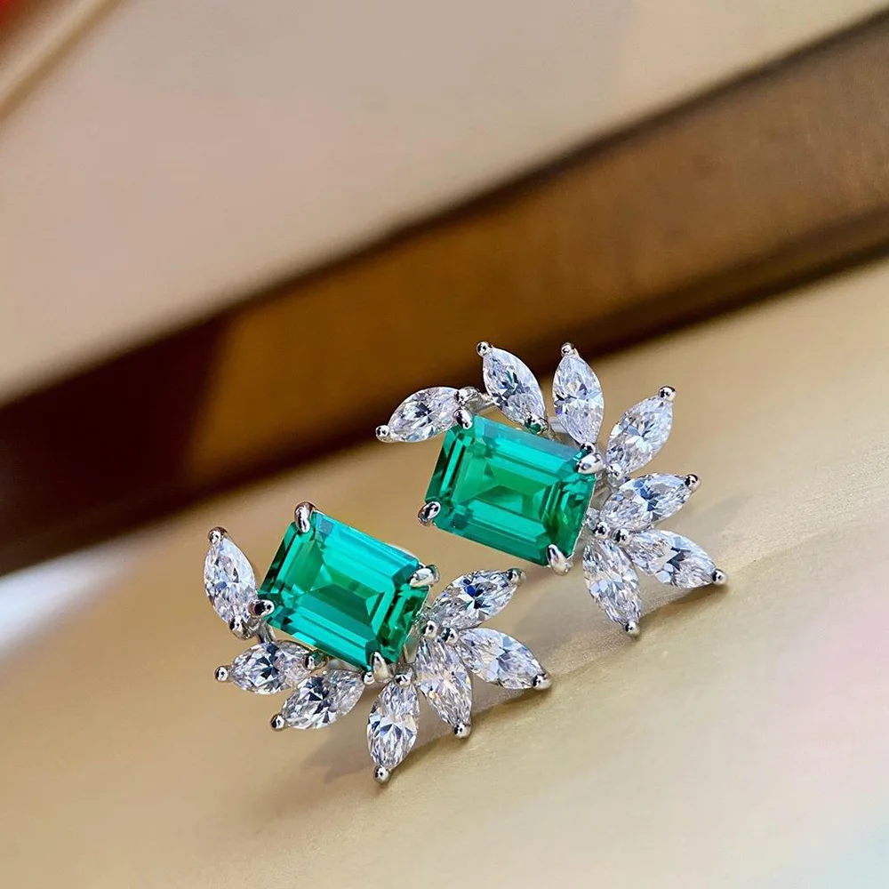 

Korean Style Women's Earrings Silver Color Square Green Cubic Zirconia Ear Piecring Studs Luxury Cartilage Jewelry Gifts