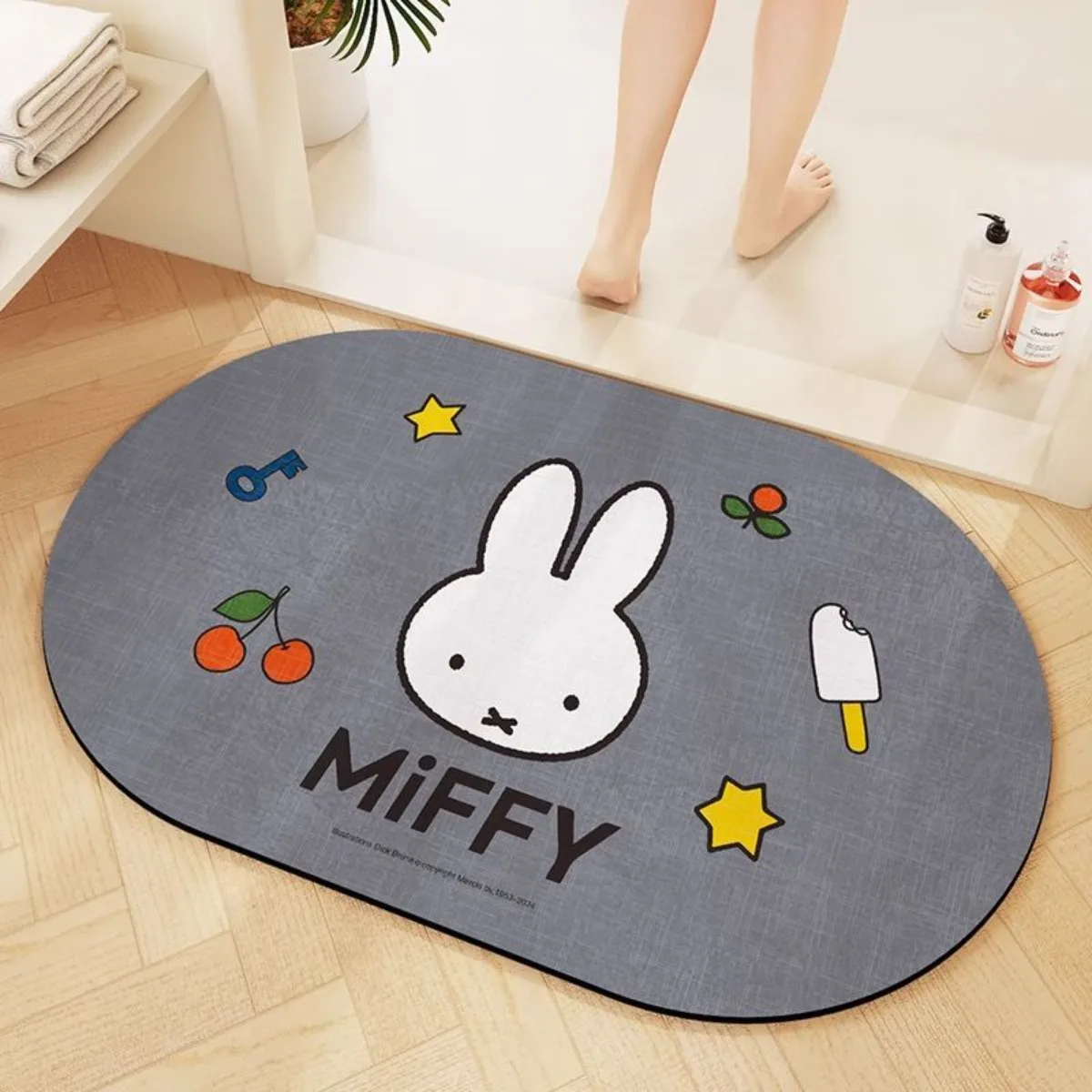 Фото Kawaii Miffy Rabbit напольный коврик для ванной комнаты, впитывающий коврик для ног, ванная комната, дверь, туалет, вход, кухня, быстросохнущие противоскользящие ковры №5