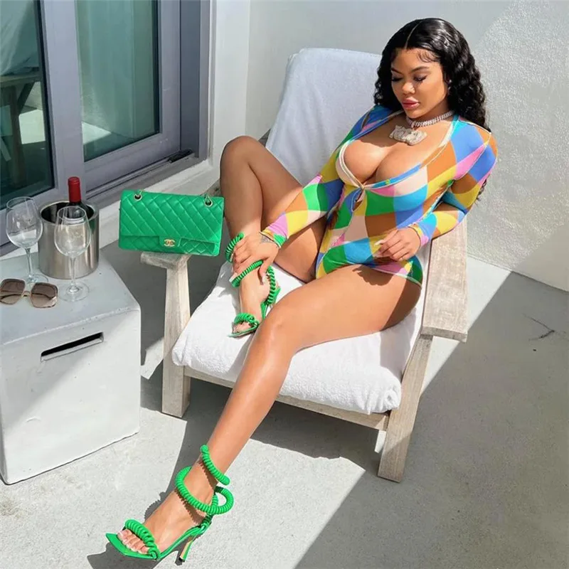 

women bodysuit