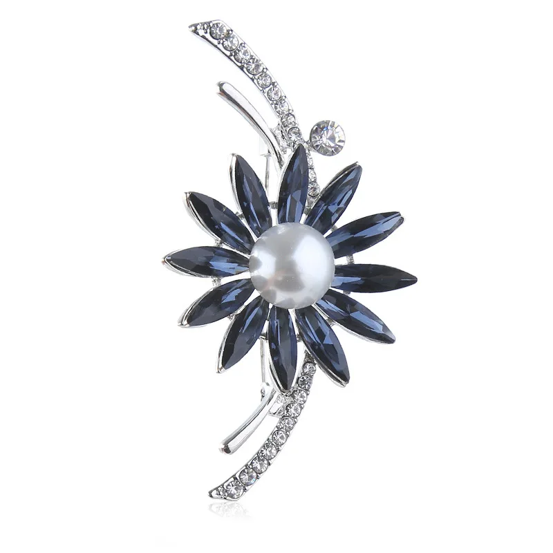 

New High-End Alloy Flower Pearl Rhinestone Brooches for Women Suit Fashion Girl Jewelry Wedding Gifts Clothing Accessories Pins