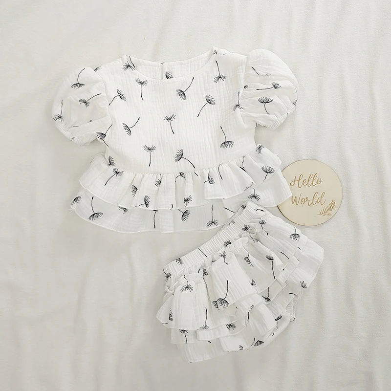 Детский хлопковый комбинезон с коротким рукавом юбка оборками и шорты-шаровары |