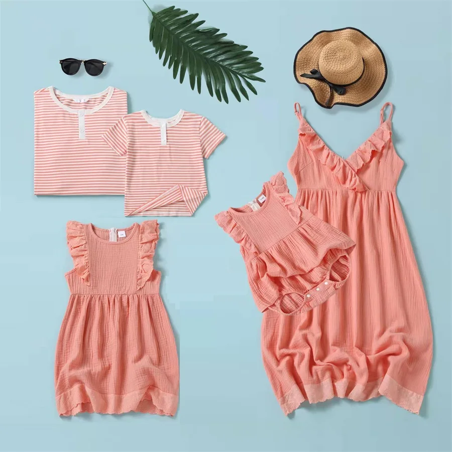 

Summer Family Matching Outfits Ruffled Mother Daughter Cotton Dresses Mom Baby Mommy and Me Clothes Striped Father Son T-Shirts