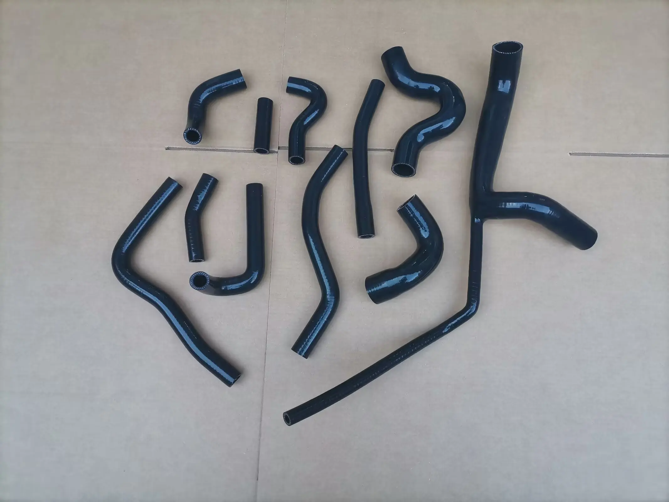 Силиконовый шланг охлаждающей жидкости радиатора, нагревательная трубка для Audi 100 S4 (C4 UrS4) 1991-1994, S6 A6 (C4 UrS6) 1995-1997 2,2 T AAN с A/C LHD