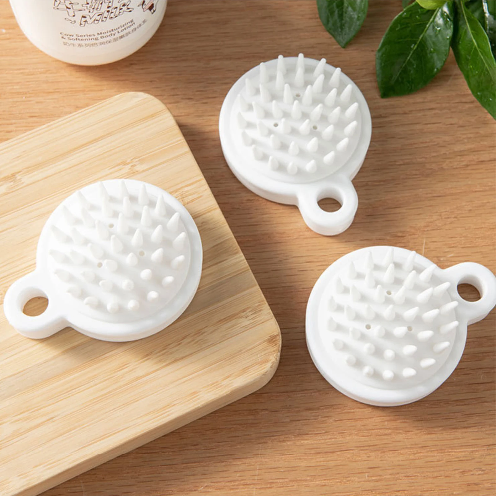 White Silicone Massage Brush Head Body Shampoo Scalp Massage Brush Comb Hair Washing Comb Shower Bath Brush Comb Care Tool