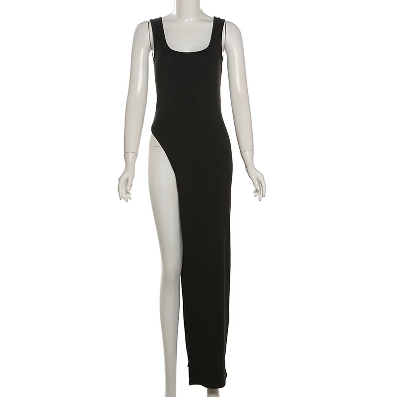 Женское длинное платье с разрезом