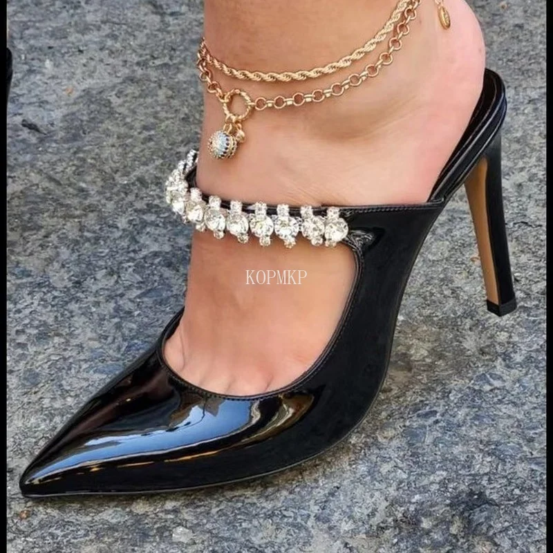 

2023 сексуальные элегантные туфли-лодочки с острым носком и кристаллами, женские босоножки из лакированной кожи без застежек, Женская фотооб...