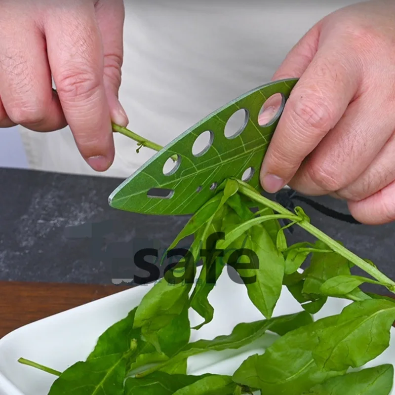 

Stainless Steel Herb Cutter Stripper For Oregano Thyme Kale Small Peeler Vegetable Cutter Portable Leaf Shape Kitchen Gadget