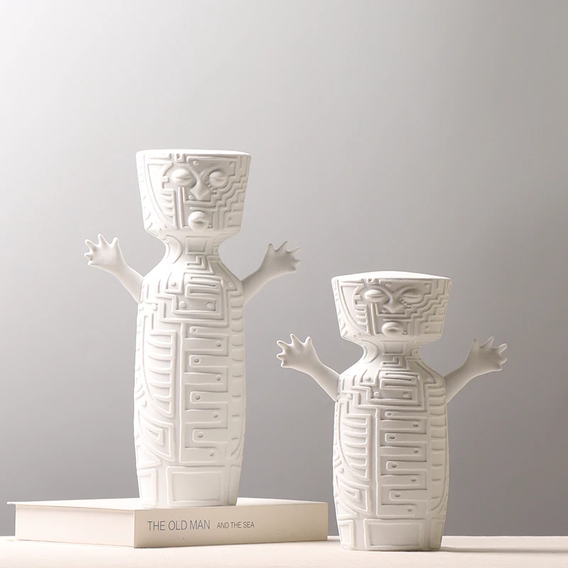 

Embrace Ceramic Characters Home Decoration Ornaments Antique Creative Ornaments White Minimalist Modern Desktop Ornaments
