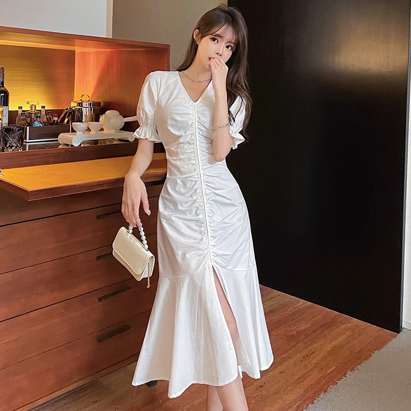 

COIGARSAM Women's Summer Dress New French Style Vintage Pleated High Waist V-Neck White Black Dresses Dropshipping