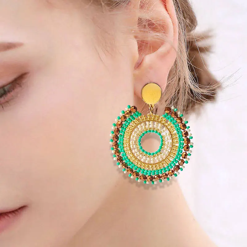 Серьги бусины в виде риса круглой формы с вырезами оригинальные ручные вязаные