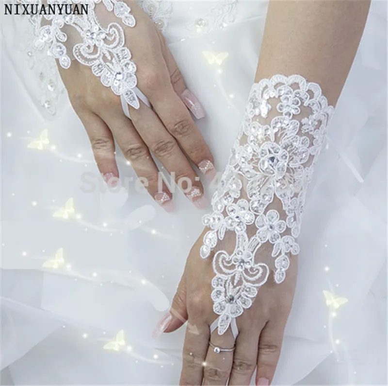 Elegant Beaded Lace Satin Short Bridal Gloves 2022 Fingerless Wedding Gloves White Ivory Wedding Accessories Veu De Noiva