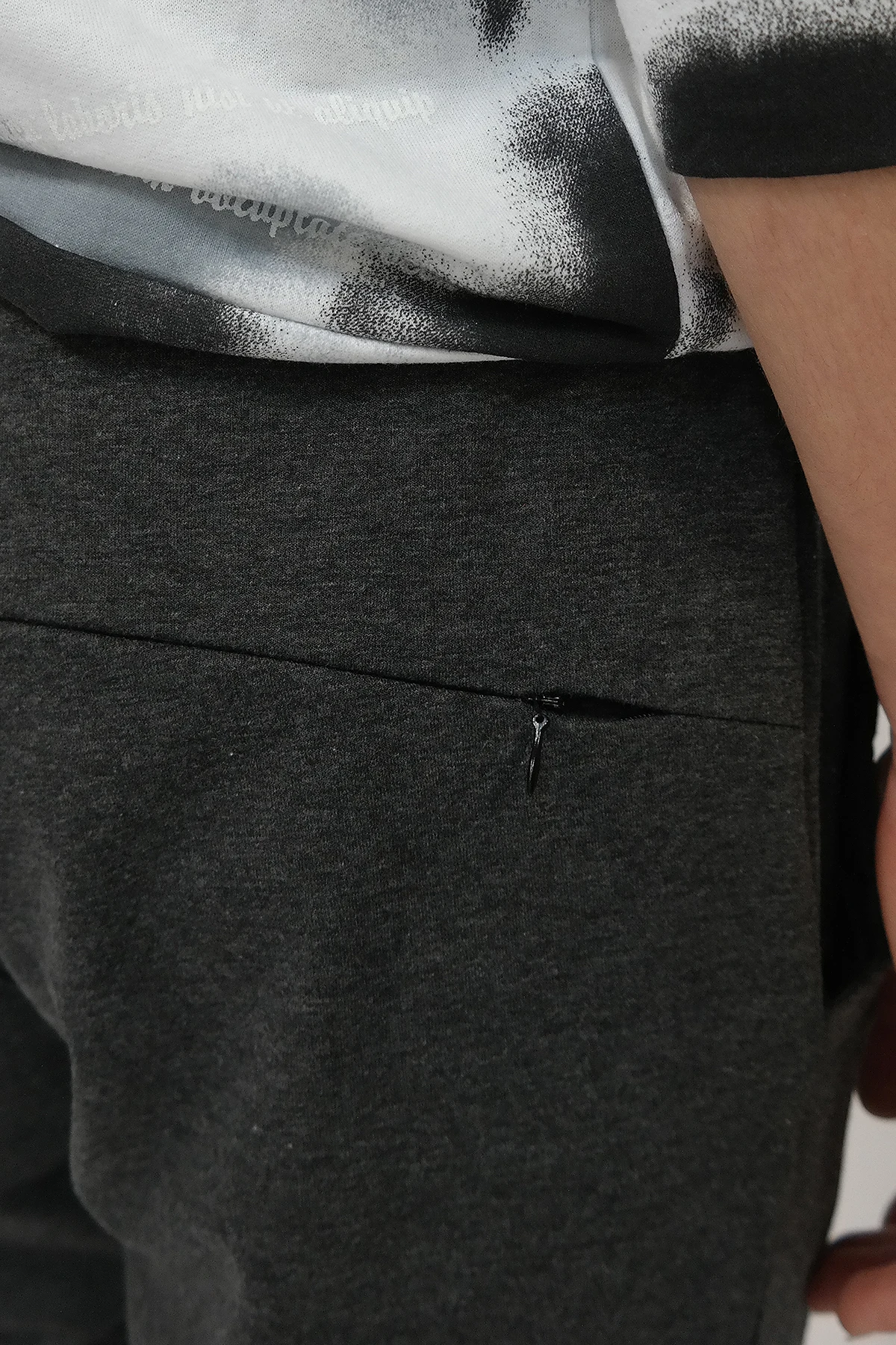 

Trotter Zipper Anthracite Mens Sweatpants