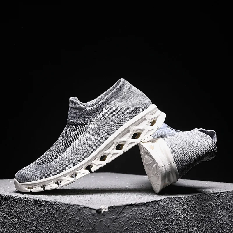 Men Women Walking Shoes Travel Socks Shoes Female Sports Knitted Mesh Sneakers Breathable Lightweight Soft Bottom Sneakers