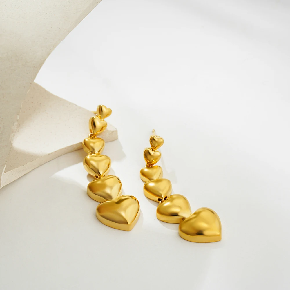 Модные водонепроницаемые длинные висячие серьги в форме сердца золотого цвета с
