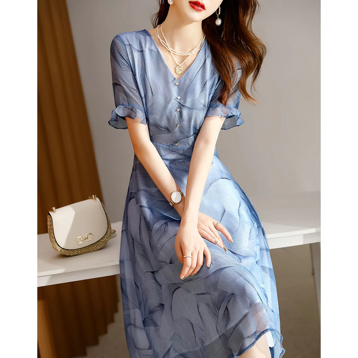 Платье женское длинное с V-образным вырезом элегантное офисное приталенное