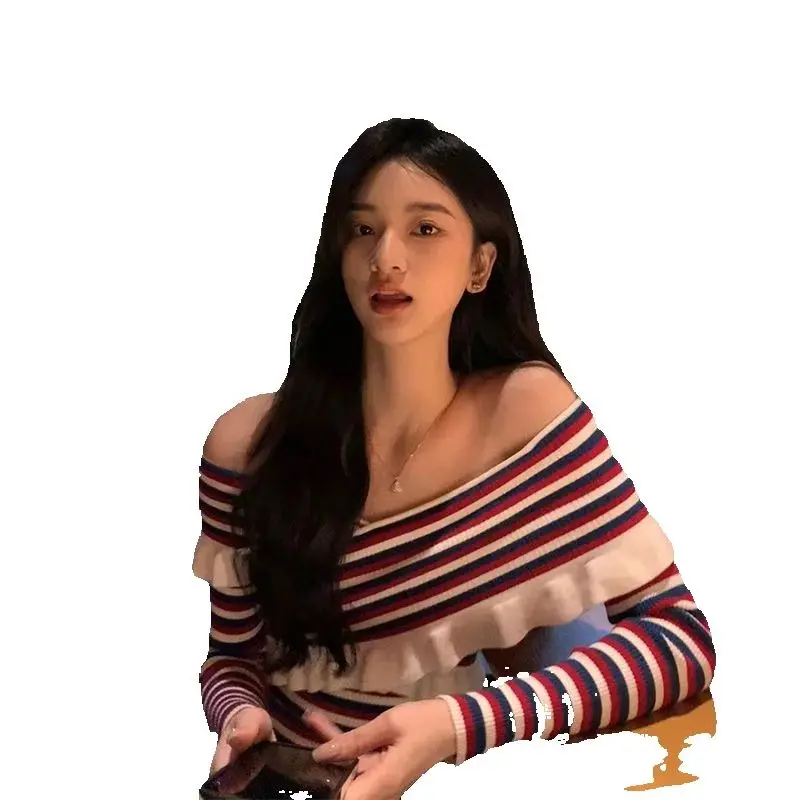 Корейский вязаный свитер Pure Lust Стиль на одно плечо в контрастную полоску