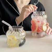 Стаканы необычной формы