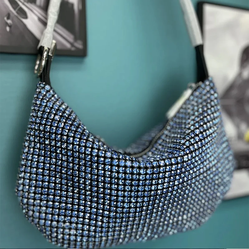 Rhinestone bag 2023 new fashionable leather, western style, senior sense, single shoulder, diagonal arm, diamond, full of diamon