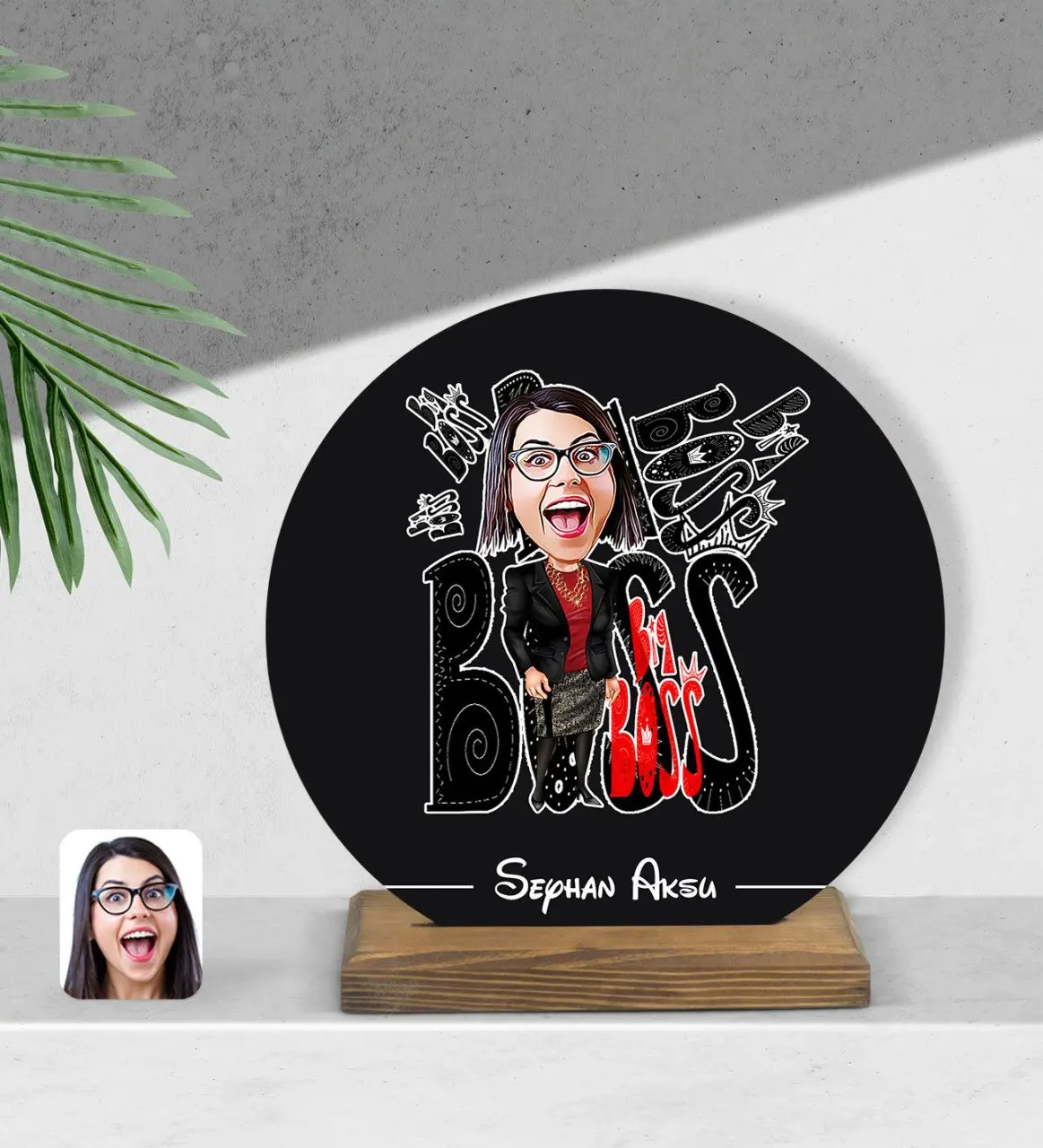 

Personalized women Big Boss cartoon round wooden Biblo-3