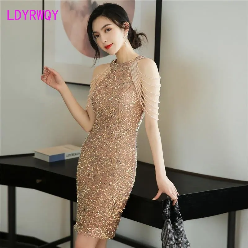 

Short sequin dress with tassels for women is thin and normal