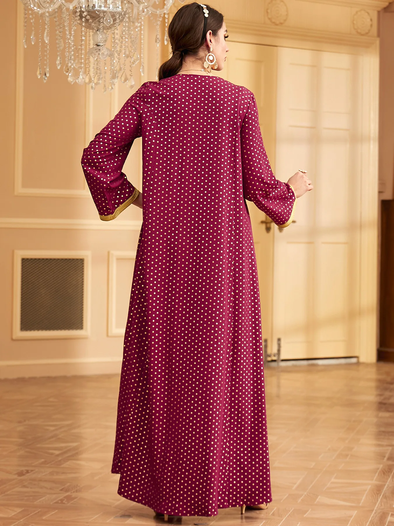 Женское вечернее платье в горошек свободное арабском и мусульманском стиле