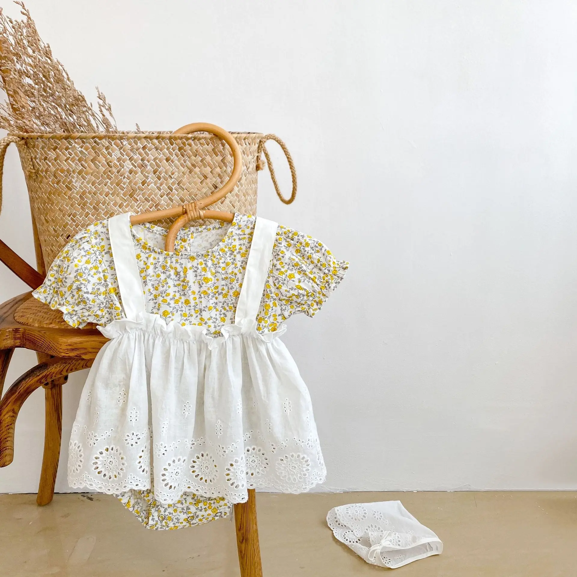 

2022 summer baby girl baby girl floral romper suspender skirt suit girl baby suit