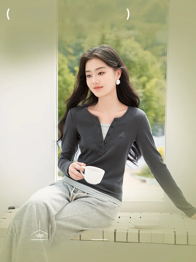 Xiangng черная вязаная футболка из двух предметов женская с длинным рукавом на весну