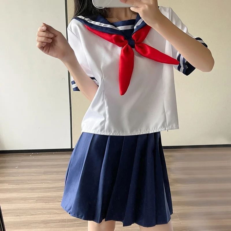 Японская школьная униформа для девочек цвет белый/синий |